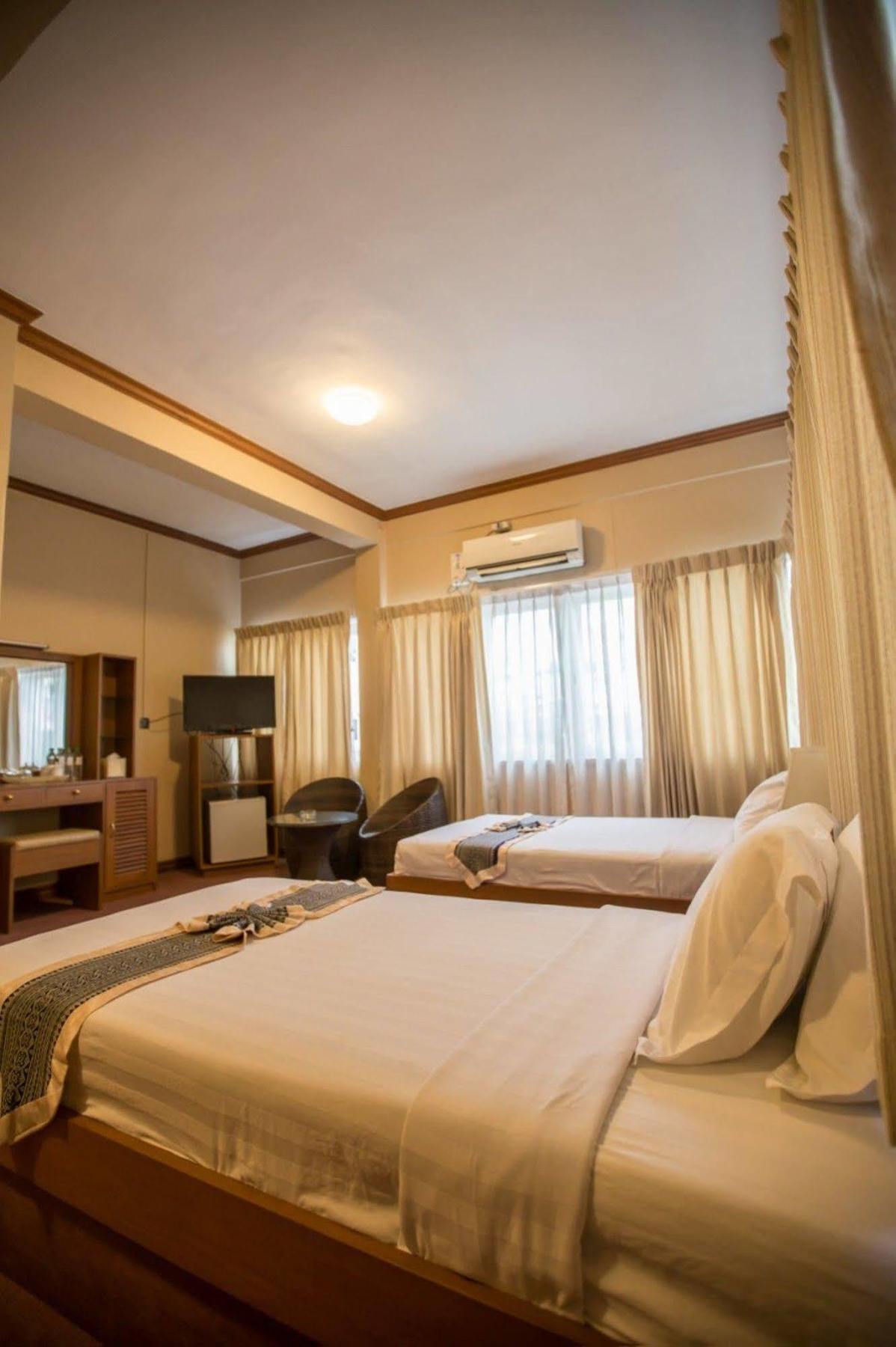 Kyi Tin Hotel Mandalay Exterior photo